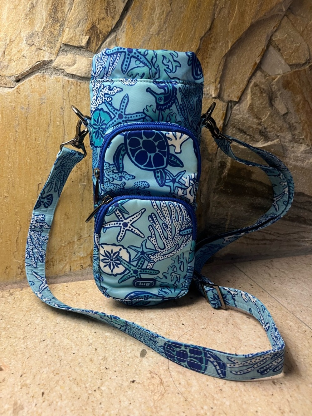 lug Huggie Crossbody Bottle Holder in Aqua and Royal Blue Coral Print